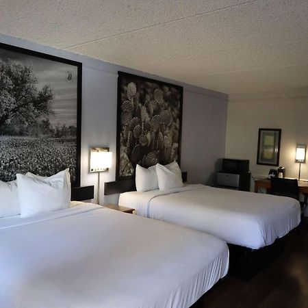 Super 8 By Wyndham Austin South I-35 Hotel Luaran gambar